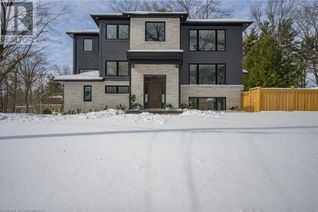 Detached House for Sale, 262 Robina Road, Ancaster, ON