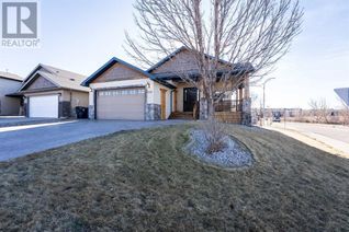 House for Sale, 208 Mt Sunburst Place W, Lethbridge, AB