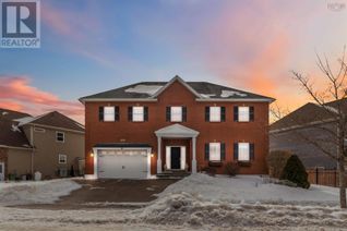 House for Sale, 17 Vanier Way, Bedford, NS