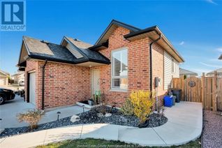 Freehold Townhouse for Sale, 3106 Viola Crescent, Windsor, ON