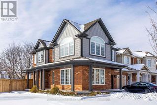 Freehold Townhouse for Sale, 2440 Wooden Hill Circle, Oakville (West Oak Trails), ON