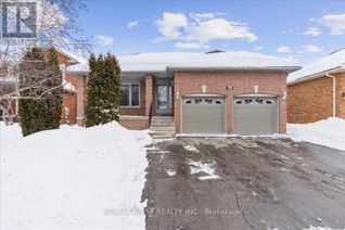 Detached House for Sale, 65 Gates Road, Vaughan (West Woodbridge), ON