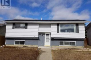 Detached House for Sale, 28 Rossdale Street Se, Medicine Hat, AB