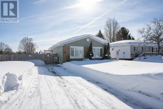 Detached House for Sale, 83 Hardwood St, Sault Ste. Marie, ON