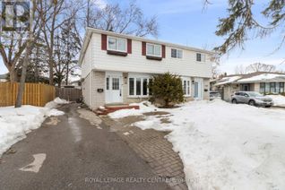 Semi-Detached House for Sale, 1971 Silverberry Crescent, Mississauga (Clarkson), ON