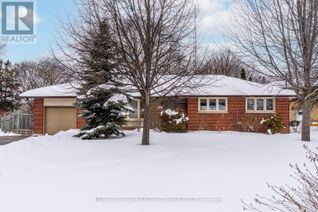 Bungalow for Sale, 810 Henry Street, Whitby (Downtown Whitby), ON