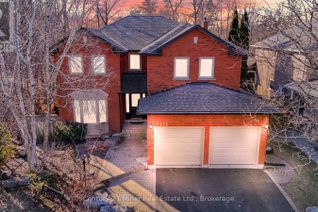 Detached House for Sale, 2116 Munn's Avenue, Oakville (1015 - RO River Oaks), ON