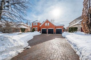 Detached House for Sale, 92 Millrun Crescent, Vaughan, ON