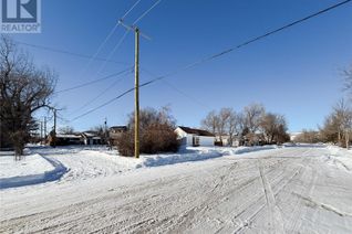 Bungalow for Sale, 116 Ash Avenue N, Eastend, SK