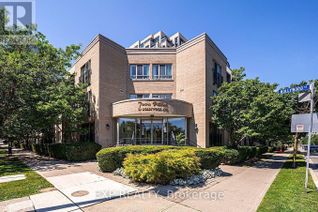 Condo Apartment for Sale, 38 Hollywood Avenue #312, Toronto (Willowdale East), ON