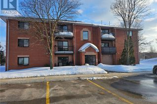 Condo Apartment for Sale, 159 Edgehill Drive Unit# J11, Barrie, ON