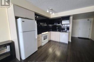 Condo Apartment for Sale, 72 Esther Shiner Boulevard #808, Toronto (Bayview Village), ON