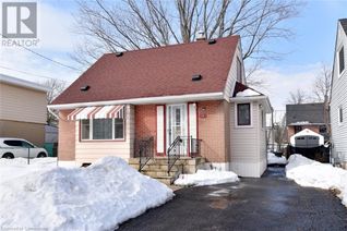 Detached House for Sale, 21 Eastvale Place, Hamilton, ON