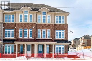 Townhouse for Sale, 11 Burnhamthorpe Road, Oakville, ON