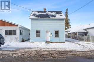 Detached House for Sale, 58 Russell Street N, Arnprior, ON