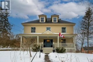 House for Sale, 542 King Street, Windsor, NS