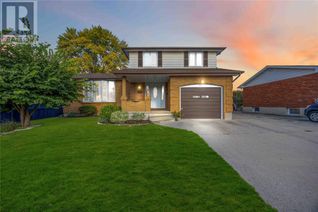 Detached House for Sale, 808 Amsterdam Court, Sarnia, ON