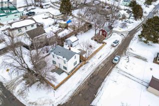 Property for Sale, 101 & 101 1/2 Mascott Ave, Kenora, ON