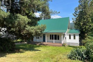 Property for Sale, 2637 10th Avenue, Castlegar, BC Property for Sale, 2637 10th Avenue, Castlegar, BC