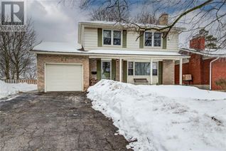 Detached House for Sale, 21 Crestwood Drive, Cambridge, ON