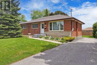 Bungalow for Rent, 595 Gibbons Street #Main, Oshawa (McLaughlin), ON