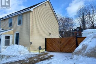 Semi-Detached House for Sale, 1073 3rd Avenue A E, Owen Sound, ON