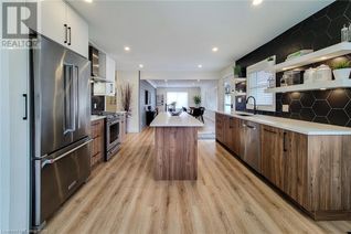 Property for Sale, 38 Stewart Street, Grimsby, ON
