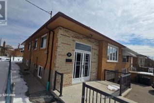 Semi-Detached House for Sale, 37 Charrington Crescent, Toronto (Glenfield-Jane Heights), ON