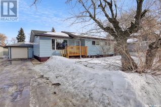 Bungalow for Sale, 924 Iroquois Street W, Moose Jaw, SK