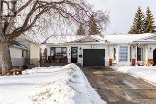 Bungalow for Sale, 4731 49a Avenue, Lacombe, AB