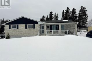 Detached House for Sale, 27 Aspendale Dr W, Marathon, ON