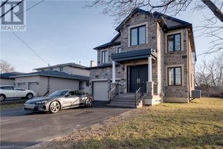 Detached House for Sale, 117 Highland Road W, Hamilton, ON