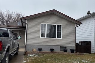 Bungalow for Sale, 408 Parsons Avenue, Maple Creek, SK