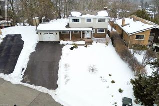 Detached House for Sale, 11 Riverview Drive, Cambridge, ON