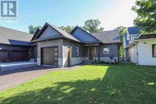 Detached House for Sale, 8 Bluffs Dr, Sault Ste. Marie, ON