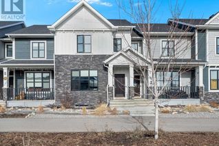 Freehold Townhouse for Sale, 44 D'Arcy Boulevard, Okotoks, AB