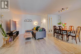 Condo for Sale, 633 Bay Street #1703, Toronto (Bay Street Corridor), ON