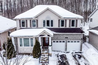 Detached House for Sale, 8 Thrushwood Drive, Barrie (Holly), ON