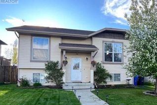 House for Sale, 24 Douglas Close, Penhold, AB