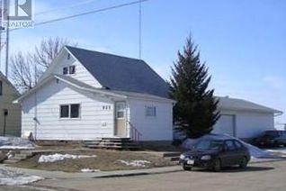 House for Sale, 903 4th Street S, Weyburn, SK