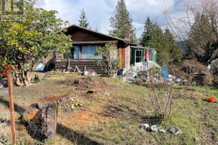 Detached House for Sale, 6464 Hillcrest Ave, Powell River, BC