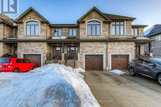 Freehold Townhouse for Sale, 104 Hollybrook Trail, Kitchener, ON