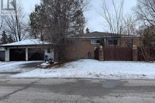 Bungalow for Rent, 230 Demaine Crescent, Richmond Hill (Crosby), ON