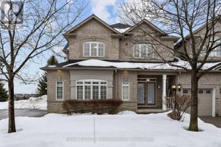 Townhouse for Sale, 79 Stonecliffe Crescent #61, Aurora (Aurora Estates), ON