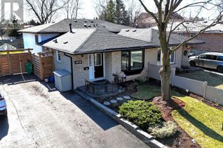 Semi-Detached House for Sale, 1918 Bonnymede Drive, Mississauga (Clarkson), ON