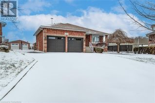 Detached House for Sale, 48 Wayne Avenue, Cambridge, ON