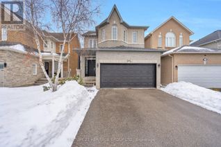 Detached House for Sale, 592 Heddle Crescent, Newmarket (Stonehaven-Wyndham), ON