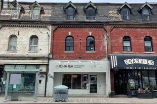 Triplex for Rent, 996 Queen Street W, Toronto (Trinity-Bellwoods), ON