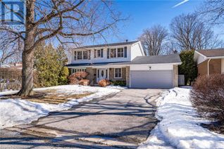 House for Sale, 25 Robinhood Drive, Dundas, ON