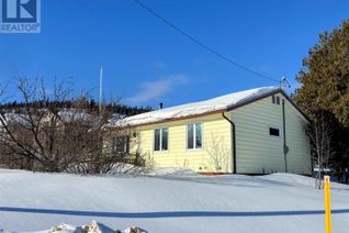 Detached House for Sale, 23 Partridge Ave, Manitouwadge, ON